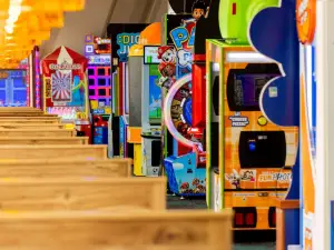 Chuck E. Cheese