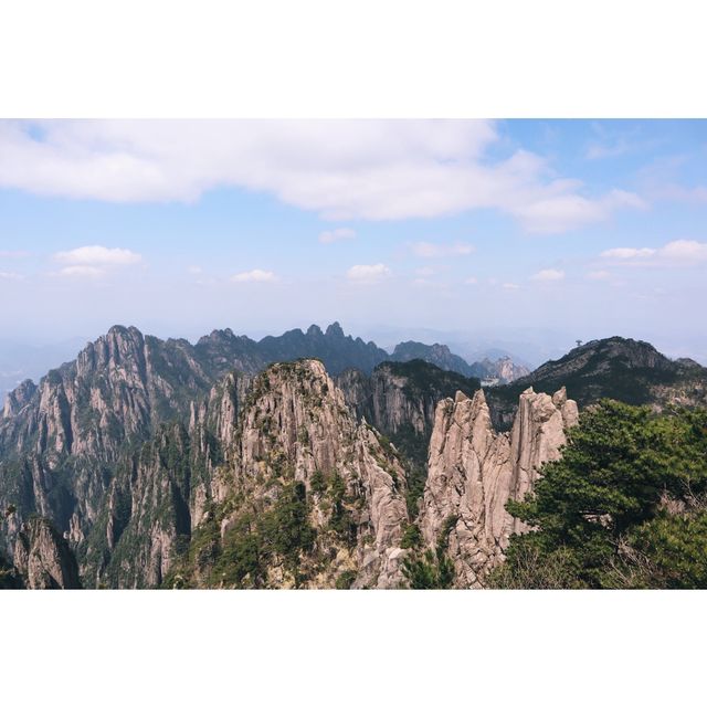 Stunning view from Mount Huangshan 