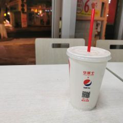 华莱士·全鸡汉堡(丰都店) User Photo