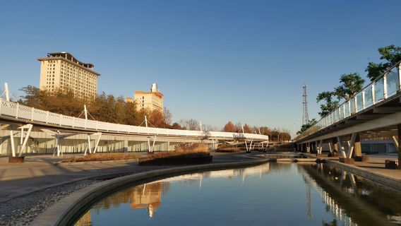 Sanbeimingzhu Square