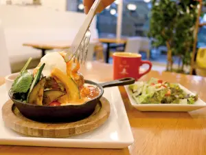 Leola Hawaiian Restaurant