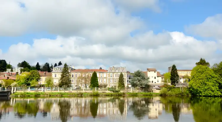 Ibis Hotels in Vienne