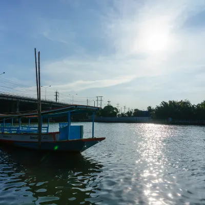 Hotel di Sakon Nakhon