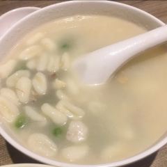 ZHIWEIGUAN User Photo