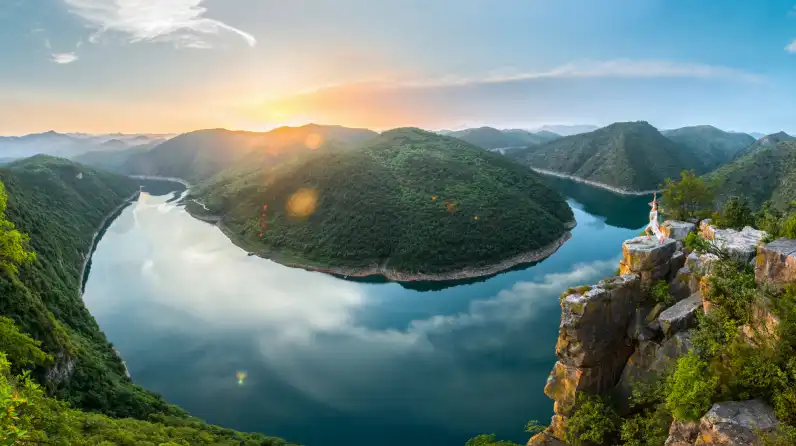 Hotels near Danjiang Grand View Garden