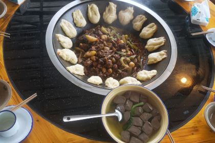 刘二姐休闲农庄·柴火鸡