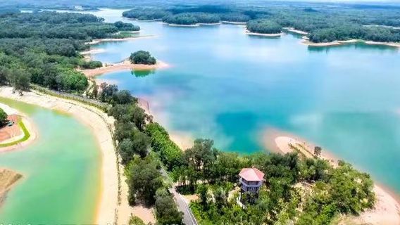 Nanli Lake Zuihua Island Wetland Cultural Tourism Area