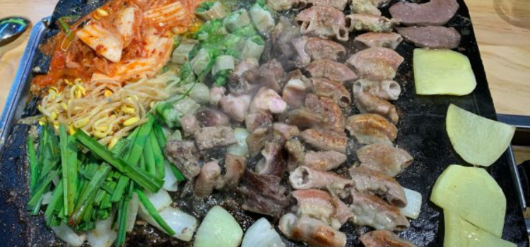 火山石黃牛肥腸（公新店）
