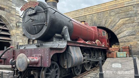 Hogwarts™ Express Photo