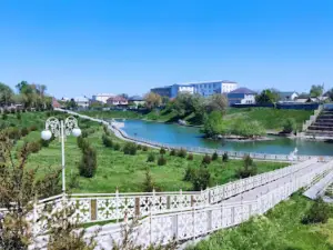 Zhengis park