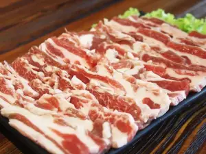 MING DONG KAO ROU GUAN