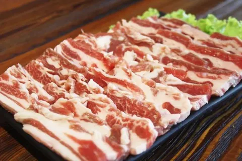 MING DONG KAO ROU GUAN