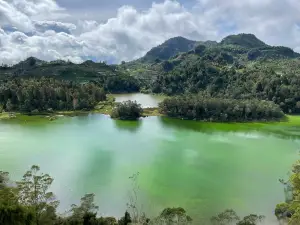 Telaga Warna Dieng