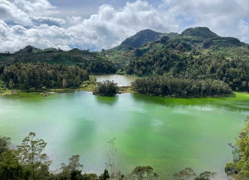 Telaga Warna Dieng