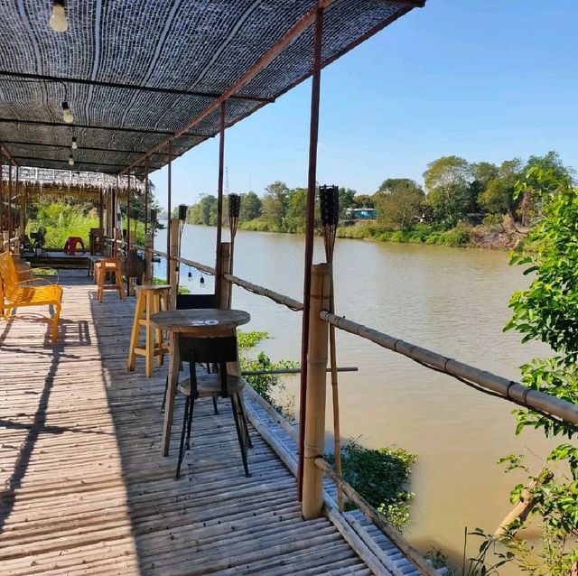 The River Café ปราจีนบุรี