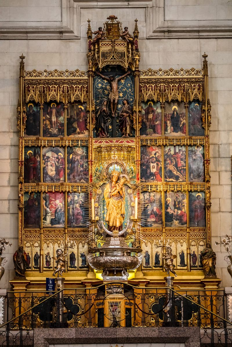Catedral de Sta Maria la Real de la Almudena