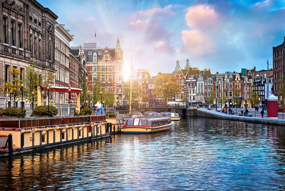 3_Canals of Amsterdam