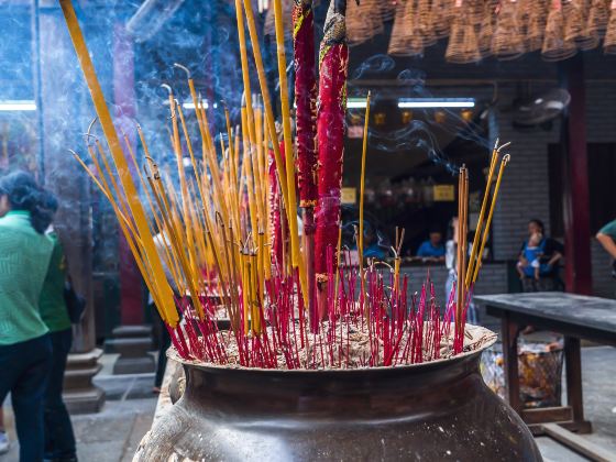 Ba Thien Hau Temple