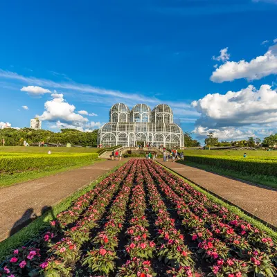 Templo Budista Jodoshu Nippakuji de Maringa周辺のホテル