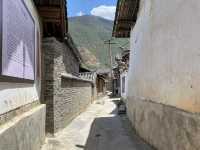 Stone Drum town -Lashi tribe 