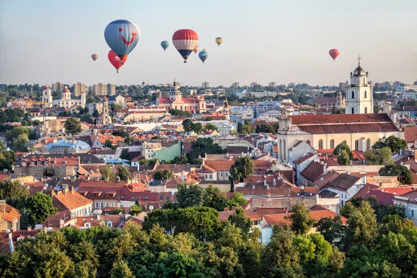 Vé máy bay Vilnius Buôn Ma Thuột