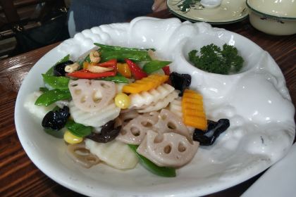 新桥东大酒店(建设路店)