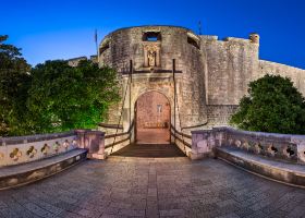 easyJet flights to Pula