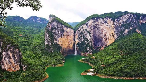 Qingjiang Painting Valley Scenic Area