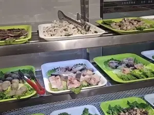 愛伲牛肉火鍋自助(寧洱店)