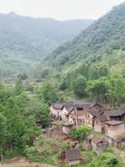 Manyun Village