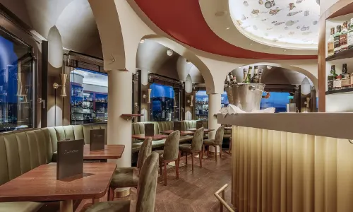 Jules Verne Panoramabar