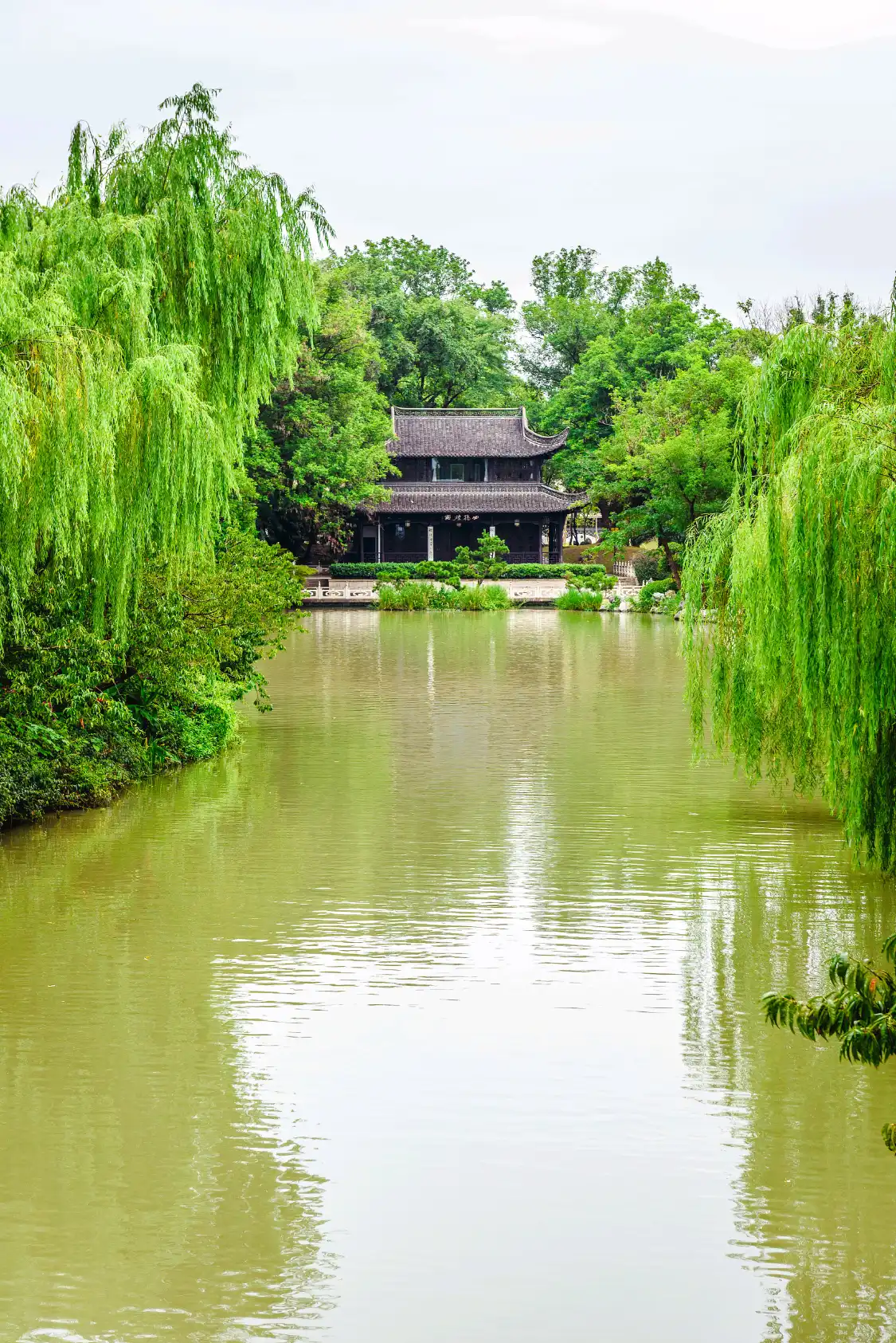 Hotels near Flower Admiring Of Slender West Lake