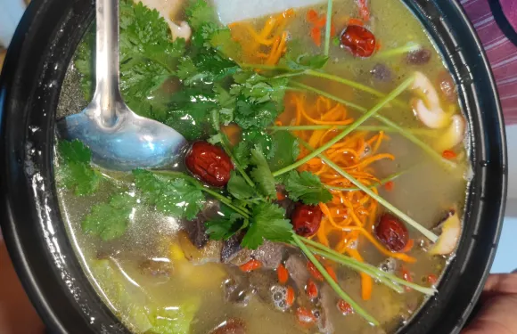 川味記憶鮮切牛肉菌湯鍋（總店）
