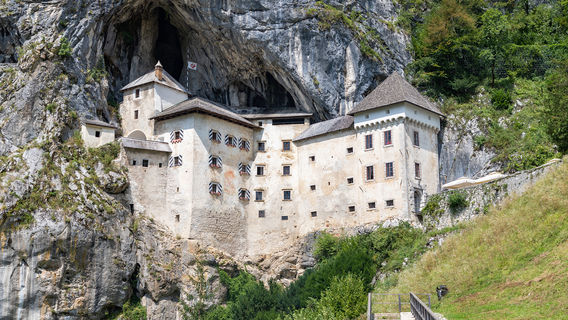 Predjama Castle