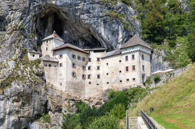 Predjama Castle