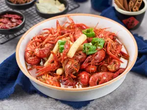 亮虾神龙虾·螃蟹·私房菜(海陵路店)