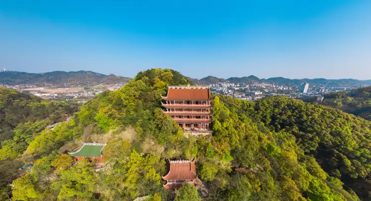 Hotels near Laojun Cave