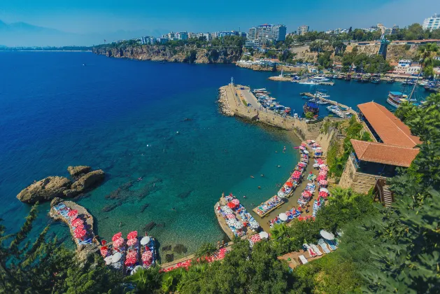 Hotel Pemandangan gunung di Antalya