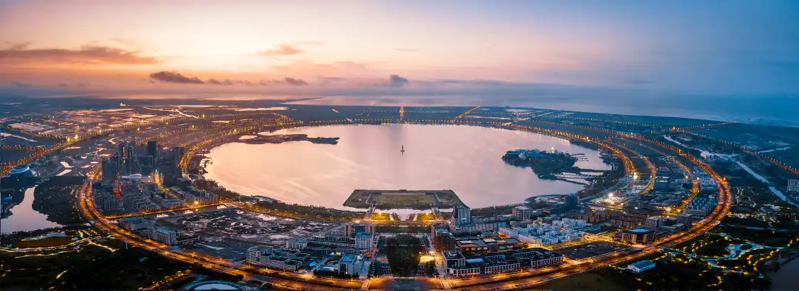 Hotels near Dishui Lake