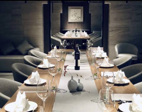 MOUNTAIN RESTAURANT