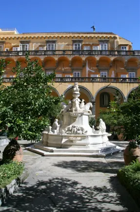 Отели с услугой Завтрак в г. Неаполь