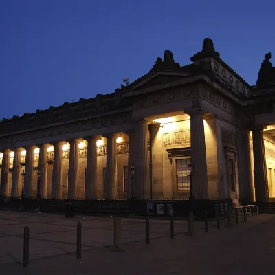 Vé máy bay Edinburgh đi Sân bay quốc tế Nội Bài