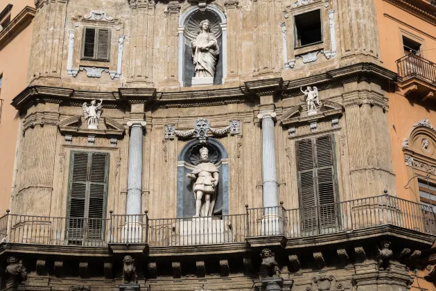 Palazzo Brunaccini Boutique Hotel
