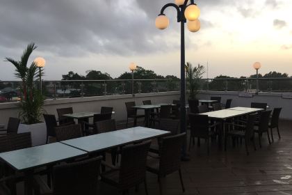 Ramada Rooftop Restaurant & Bar