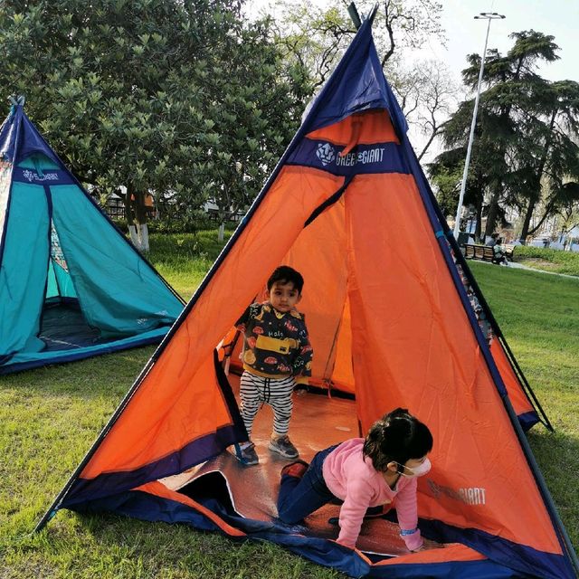 Enjoy free tents 