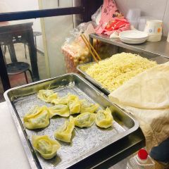 Guangtoushengjian (shanyinludian) User Photo