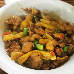 Tujia Wild Vegetable Restaurant (Jinbian Road) User Photo