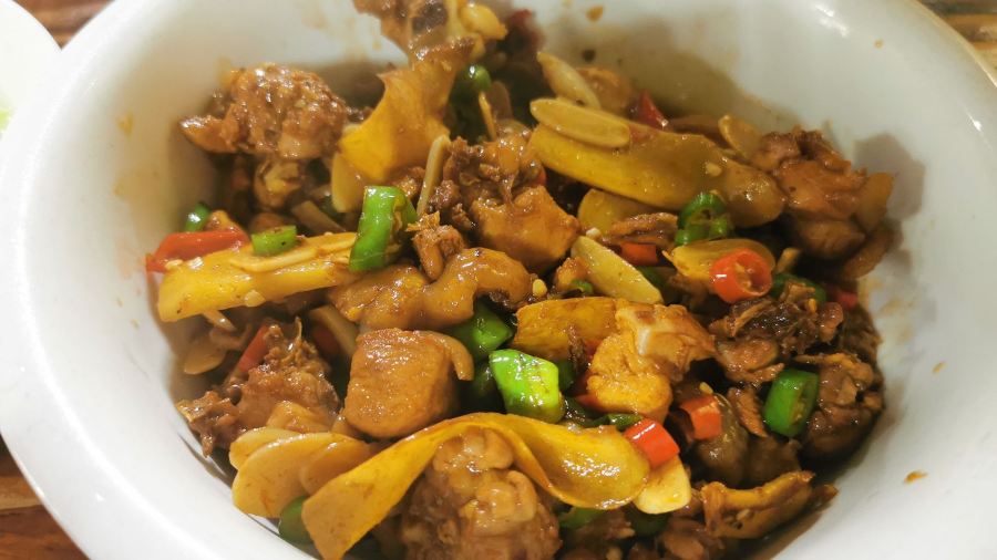 Tujia Wild Vegetable Restaurant (Jinbian Road)