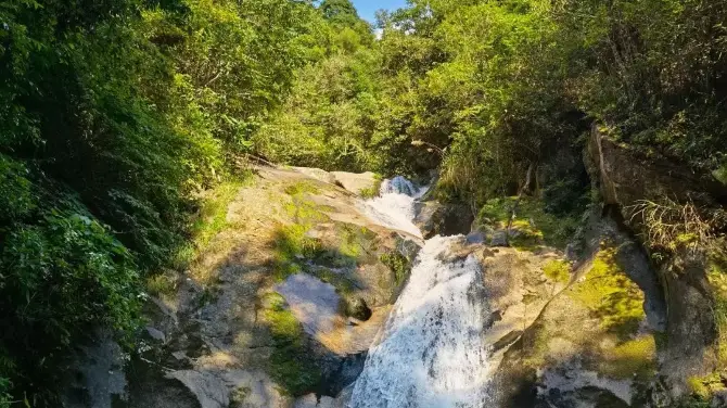 진주 폭포 관광지구