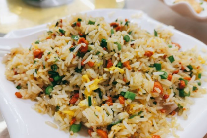 领鲜一家饭店(沙滩全海景一号店)